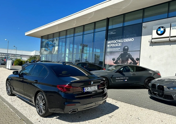 BMW Seria 5 cena 179000 przebieg: 45500, rok produkcji 2019 z Kraków małe 22